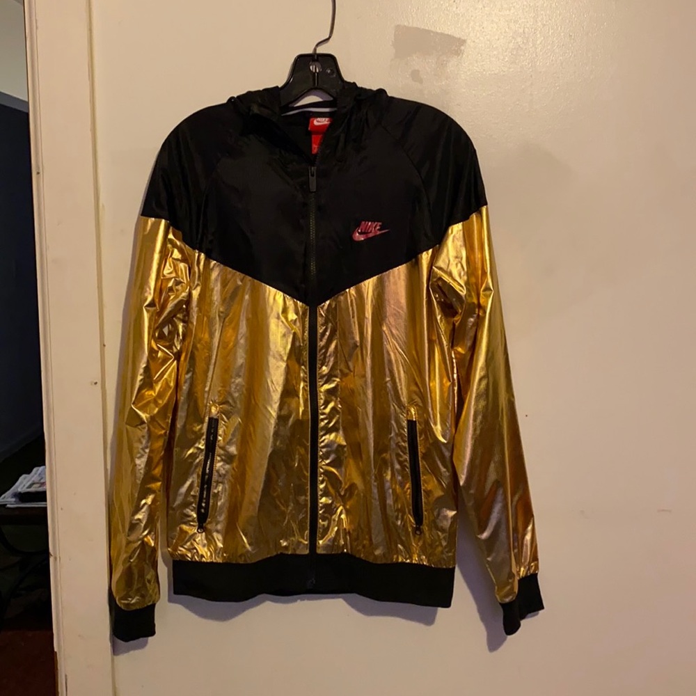 Nike gold/black windbreaker size small